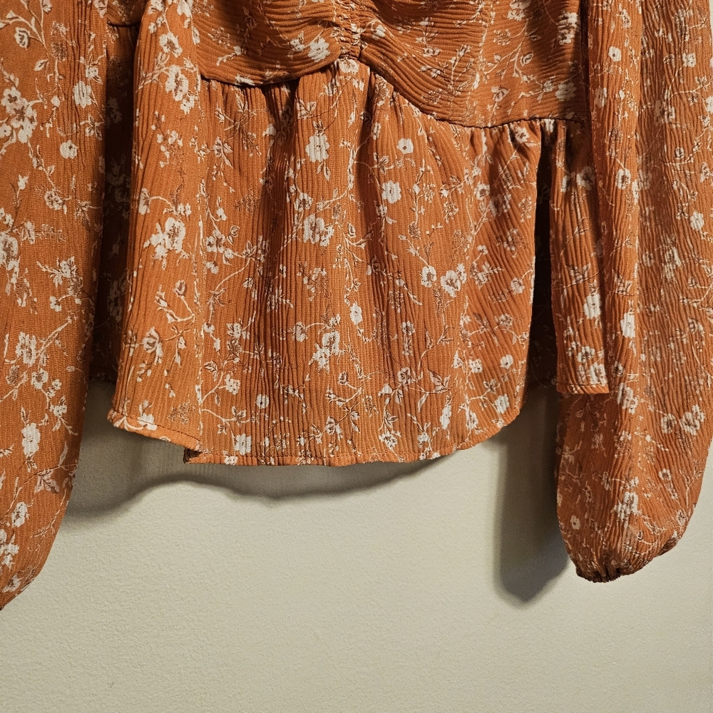 Astr Rust Floral Blouse - Picture 5 of 9